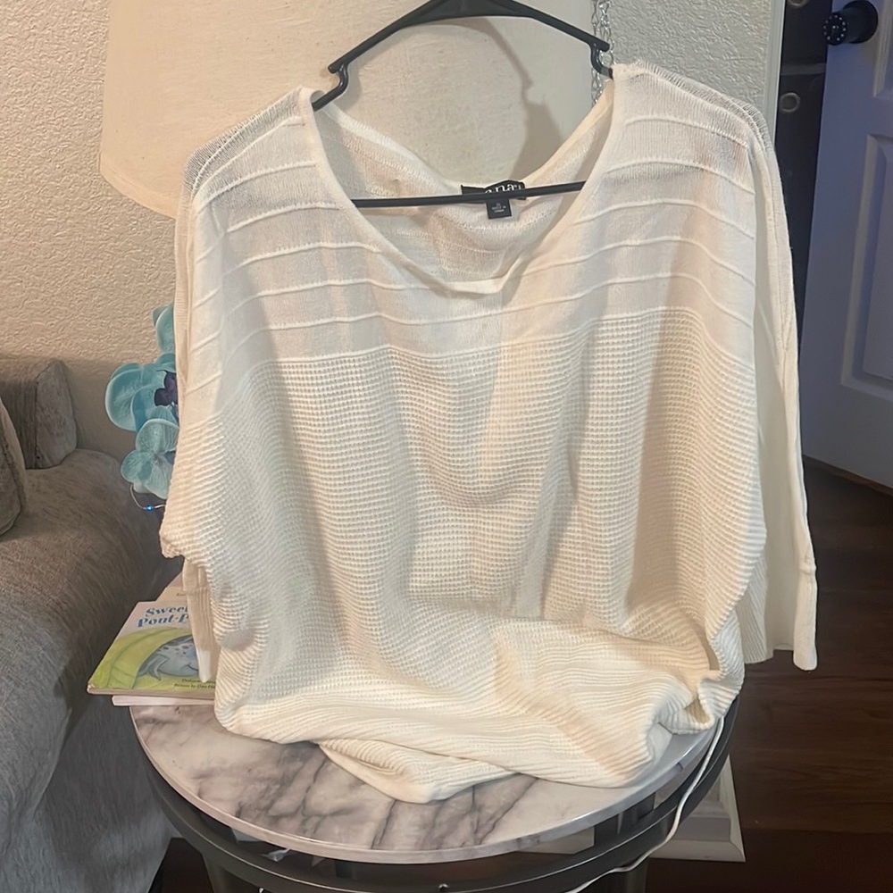 Women’s white sweater